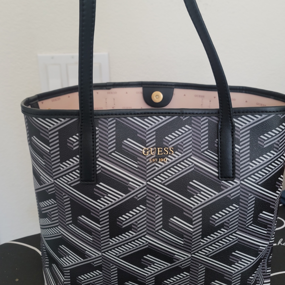 GUESS Monochrome Patterned Tote Bag